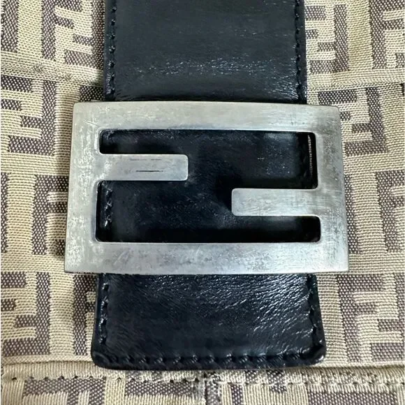 💯Authentic Fendi Shoulder Bag🍀